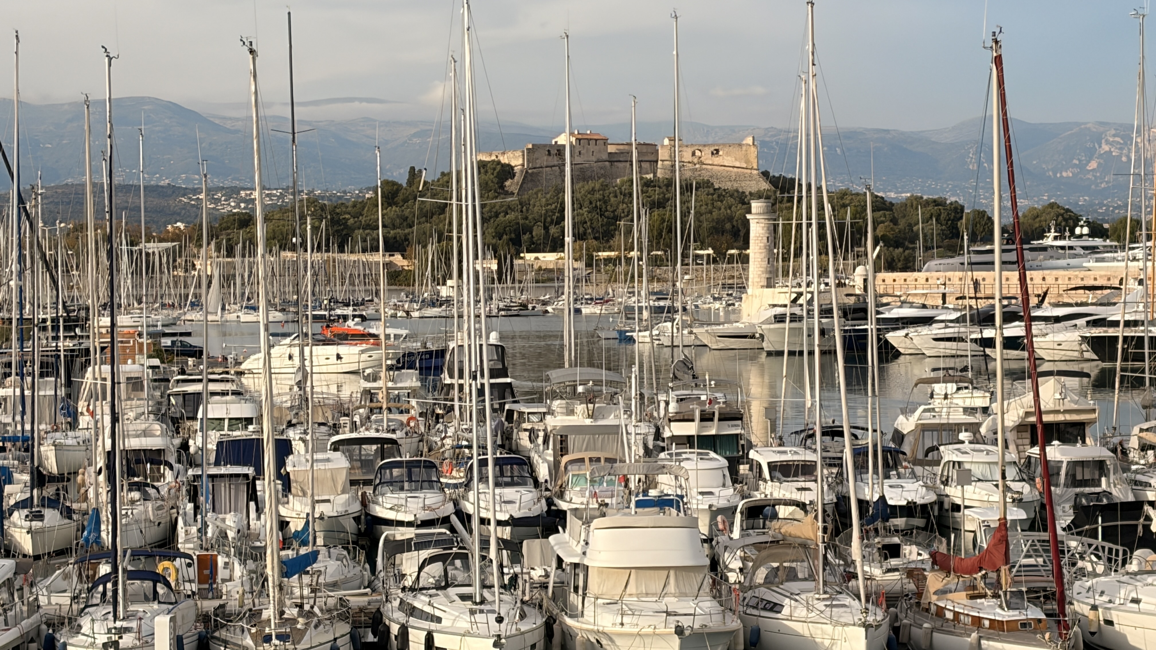 Nice Promenade des Anglais with Mediterranean Sea views